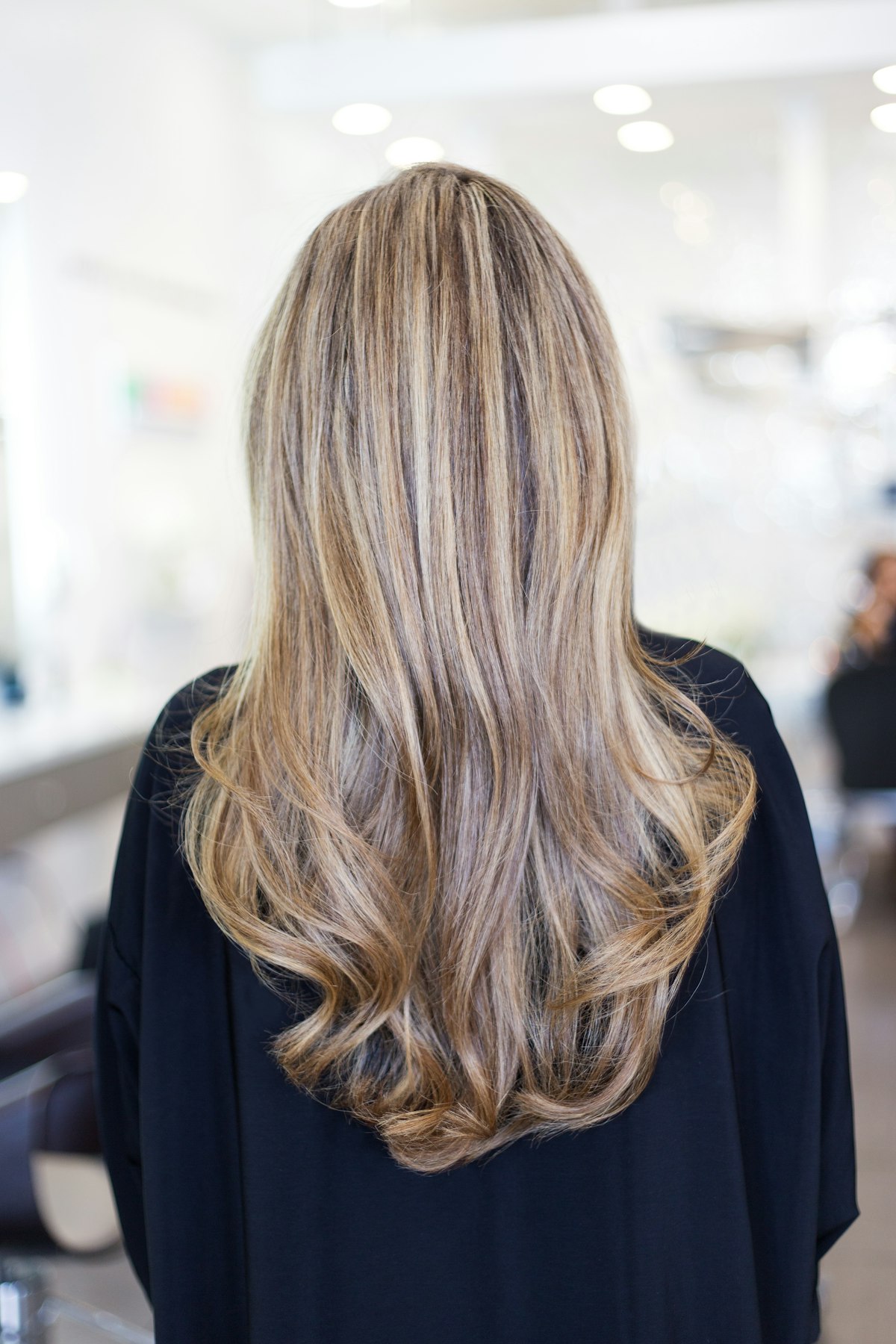 Voorbeeld van een balayage: zachte, natuurlijke kleurovergang van donker naar licht